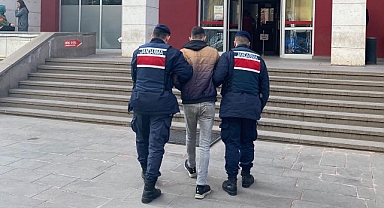Akhisar'da hakkında yakalama kararı olan 3 kişi tutuklandı