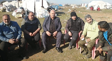 MHP Akhisar İlçe Başkanı Ahmet Namal deprem bölgesinde