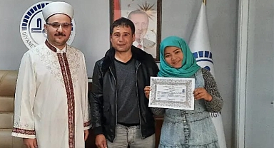 Tayland vatandaşı Khemmarat müslüman oldu