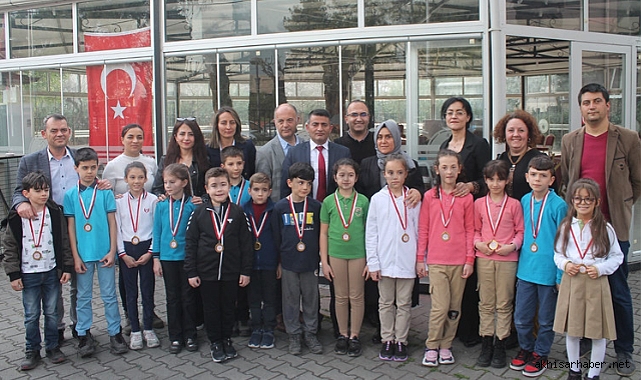 Akhisar'da Zeka ve Akıl Oyunları turnuvası sona erdi