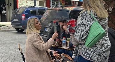 Akhisar Kent Konseyi Gençlik Meclisi kadınlar gününü kutladı