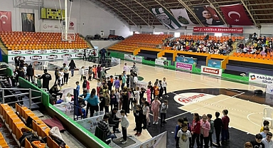 Sportif Yetenek Taramaları Akhisar Kapalı Spor Salonu'nda devam ediyor