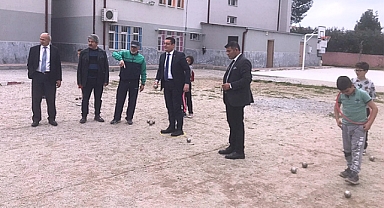 Akhisar'da okullarda öğrencilere Bocce eğitimi veriliyor