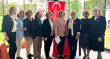 Akhisarlı yardım sevenlere ödüllüleri takdim edildi