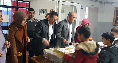 Yayakırıldık Reşat Öztürk İlköğretim okulu iftarda buluştu