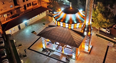 Yeni Gülruh Camii'nin ışıklandırması büyük beğeni topladı