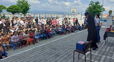 Yavuz Selim Ortaokulu'nda illüzyon gösterisi