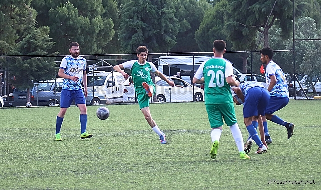 Sazoba'nın 2-1 önde olduğu Selçikli maçı 80.dakikada tatil edildi