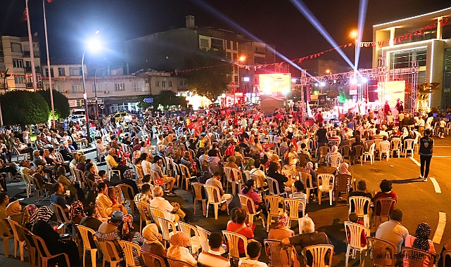 Akhisar'da Demokrasi ve Milli Birlik Günü kutlandı