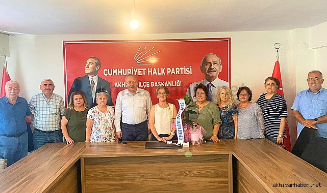Kadın Dayanışma Derneği CHP Akhisar İlçe Teşkilatını ziyaret etti