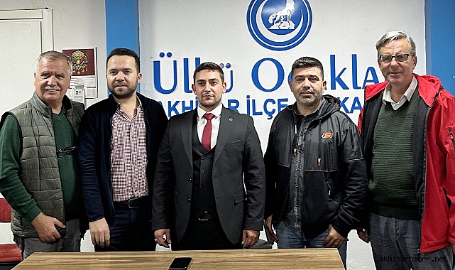 Akhisar basın mensuplarından Ülkü Ocakları yeni yönetimine ziyaret