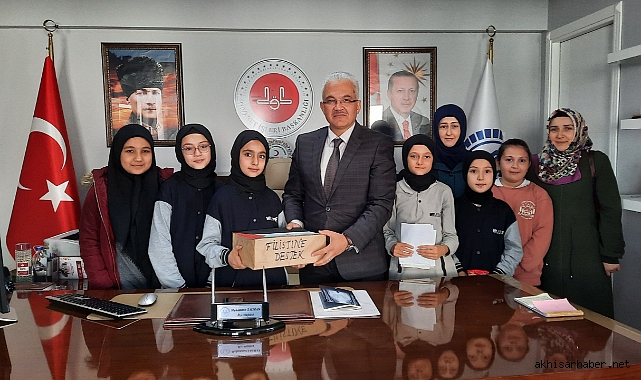 Akhisar'ın Minik Kahramanları! Filistin'e Yardım Seferberliği
