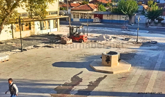Akhisar'ın Süleymanlı Mahallesi, Yenilenen Meydanıyla Göz Kamaştırıyor