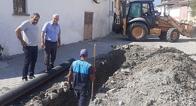 Dereköy Mahallesinde Kanalizasyon Hattı Yenileniyor