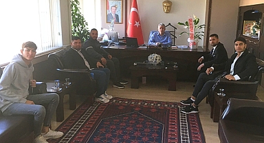 Akhisar Kaymakamı, Romanlar Derneğini konuk etti