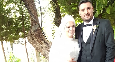 Akhisarlılar, Manisalılar Özkan çiftinin düğünde coştular