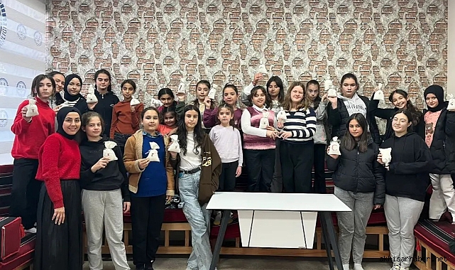 Akhisar Diyanet Kadın Gençlik Koordinatörlüğü, Geleceğin Kadınlarını Aydınlatıyor