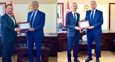 Akhisar Macide Ramiz Taşkınlar Fen Lisesi Yöneticilerine Başarı Belgeleri