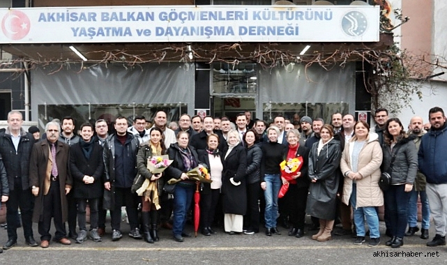 CHP Başkan Adayı Ferdi Zeyrek ve Başkan Dutlulu, Balkan Göçmenleri Derneği'nde