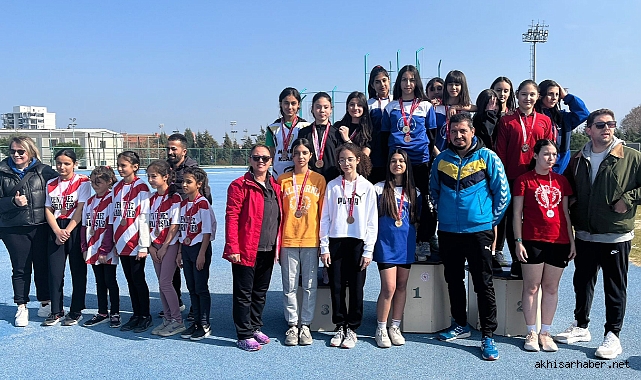 100.Yıl Ortaokulu Sporcularından Manisa'da Göz Kamaştıran Başarılar