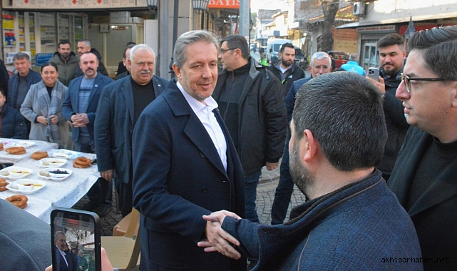 AK Parti'nin Akhisar Belediye Başkan Adayı Sahaya İndi