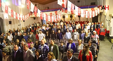 CHP Akhisar İlçe Danışma Kurulu Toplantısı: Yeni Dönemin Yol Haritası Belirlendi