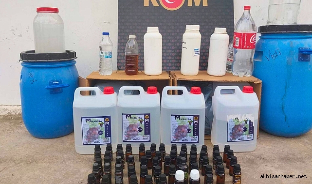 Salihli'de Kaçak Alkol Operasyonu: Büyük Miktarda İçki Ele Geçirildi