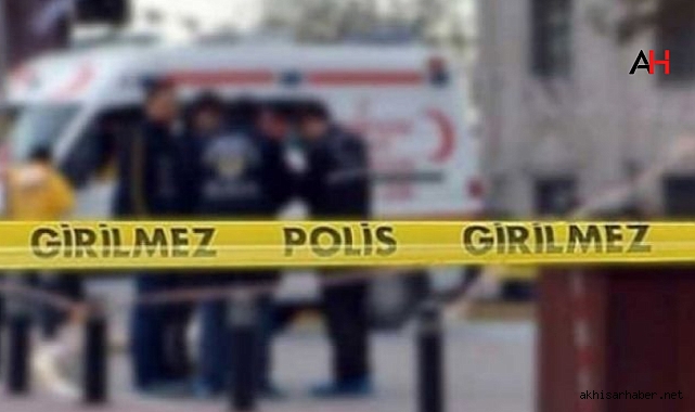 Akhisar Hashoca Mahallesi’nde Bıçaklı Kavga: 1 Kişi Yaralandı