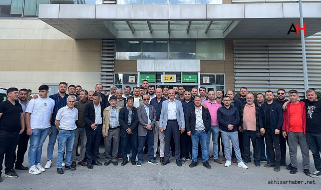 Akhisar Madeni Sanatkarlar Odası Üyeleri İstanbul TÜYAP Fuarı'nı Ziyaret Etti