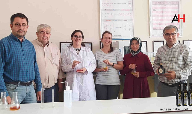Akhisar'da Zeytinyağı Analiz Laboratuvarı Açıldı