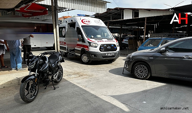 Atatürk Mahallesi'nde Trafik Kazası: 2 Yaralı