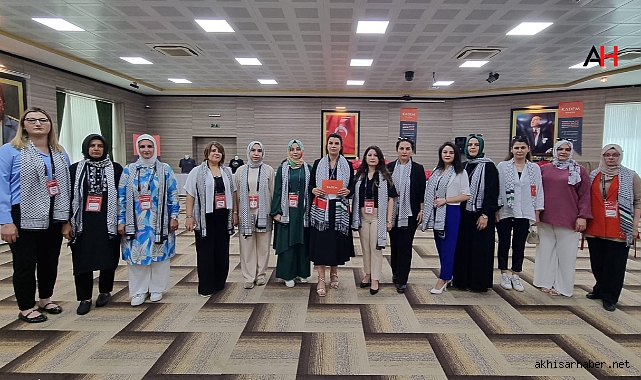 KADEM Manisa Filistin İçin Hayır Çarşısı Açtı