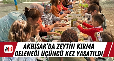 Akhisar'da Zeytin Kırma Geleneği Üçüncü Kez Yaşatıldı