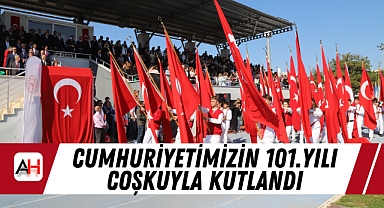 Cumhuriyetin 101. Yılı Akhisar'da Coşkuyla Kutlandı