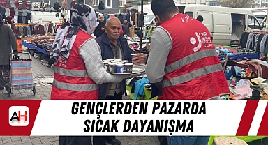 Gençlerden Pazarda Sıcak Dayanışma