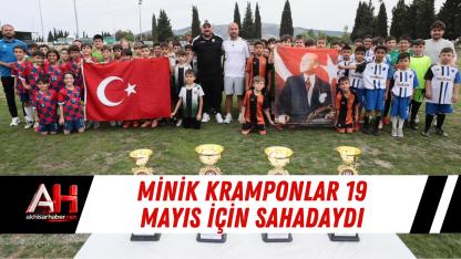 Minik Kramponlar 19 Mayıs İçin Sahadaydı